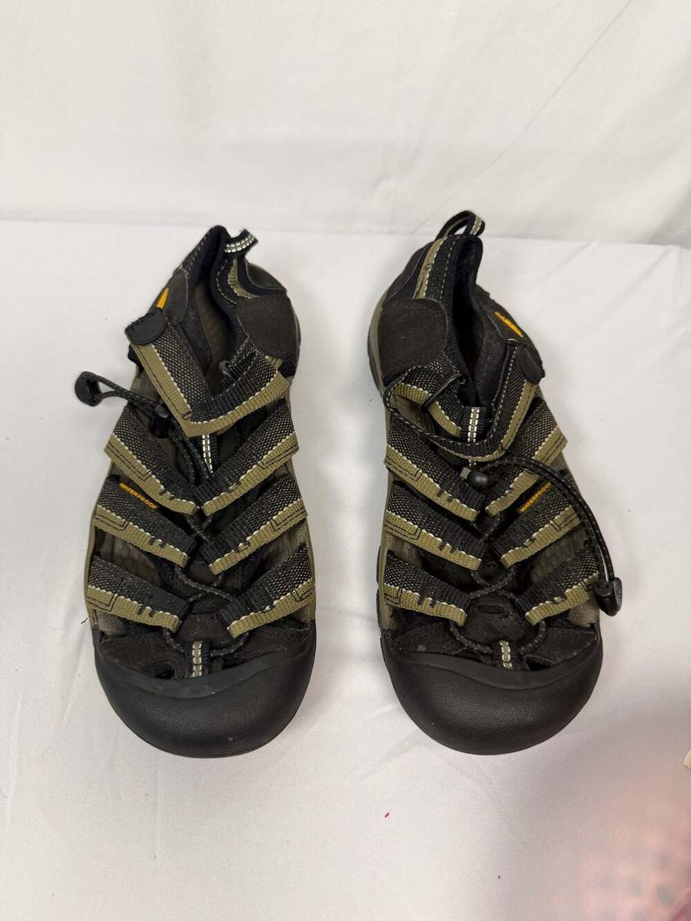 KEEN Newport H2 Youth Waterproof Hiking Sandals Black/Olive